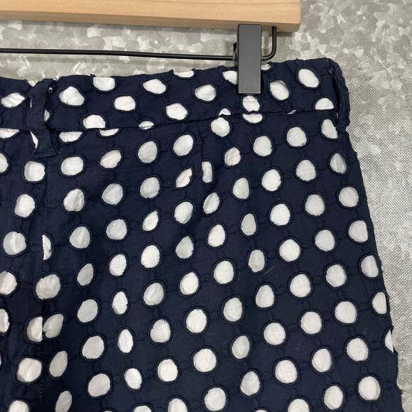 Crown & Ivy Navy Blue & White Embroidered Circles Shorts - Size 6 - 5" Inseam - Picture 6 of 7